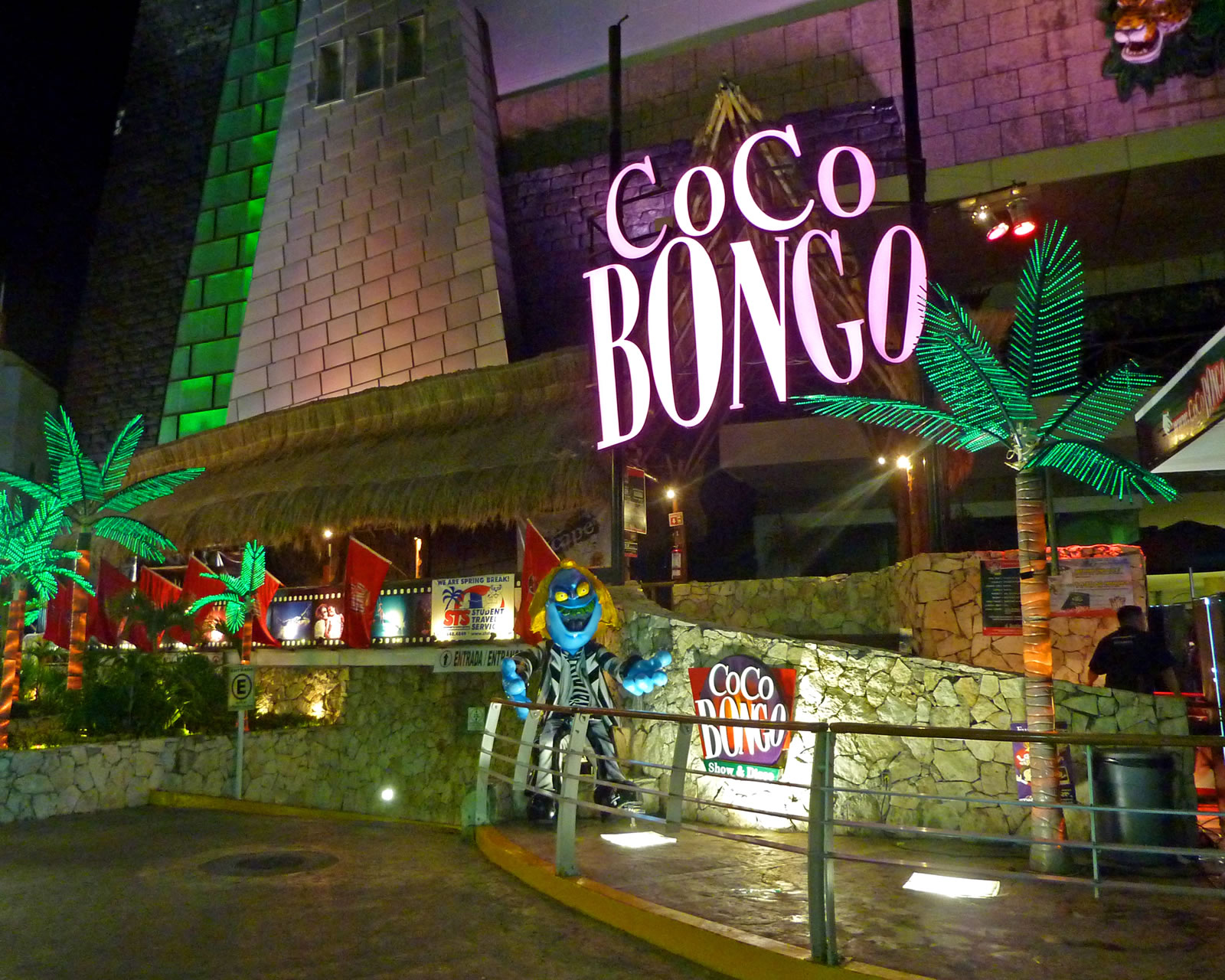 Parti faire un tour Coco Bongo